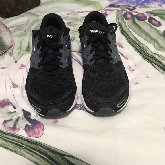 New Balance Sneakers - Picture 2 of 5